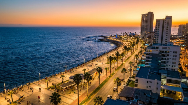 Qué hacer en Iquique en 2026: guía de playas, compras en la Zofri y recorridos por las salitreras
