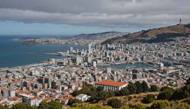 Qué hacer en Valparaíso en 2026: guía de cerros, ascensores y recorridos culturales por el puerto